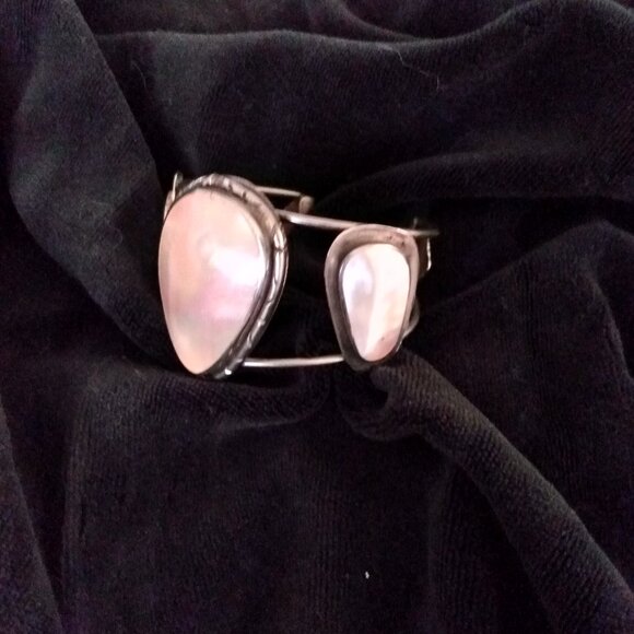 Fire Moonstone(s) Cuff Bracelet - Picture 3 of 3